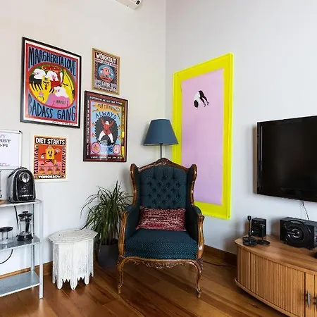 아파트 Colorful House W/ View Close To Everywhere. *